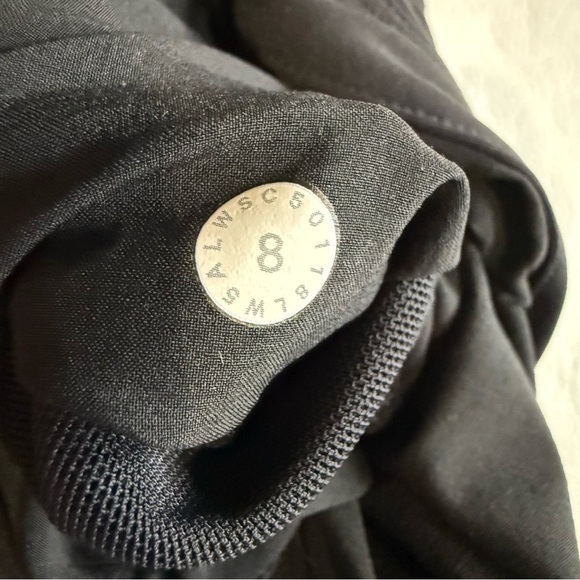 Lululemon Athletica Classic Black Jogger Pants On the Fly size 8 - Picture 13 of 14